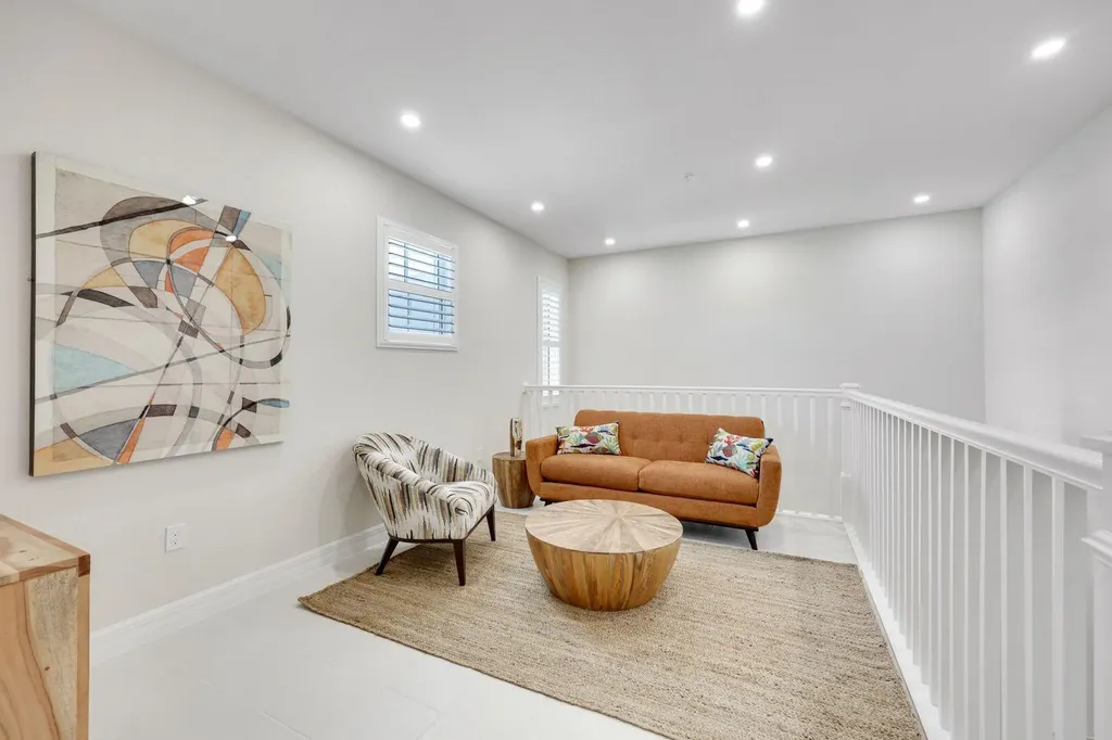 273 Indies Drive E Naples FL 34114