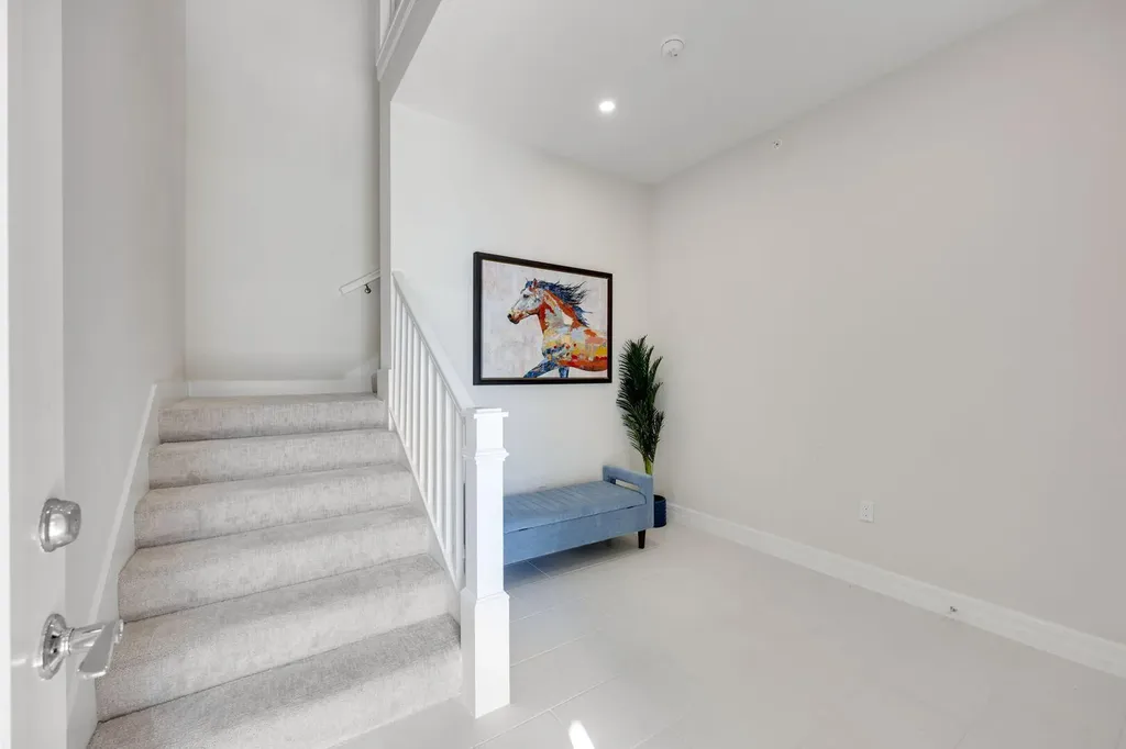 273 Indies Drive E Naples FL 34114