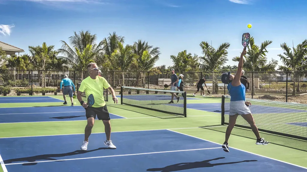 273 Indies Drive E Naples FL 34114