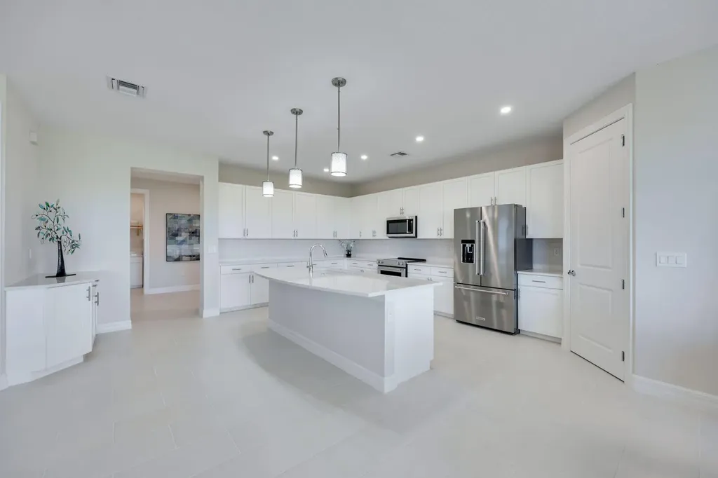 273 Indies Drive E Naples FL 34114