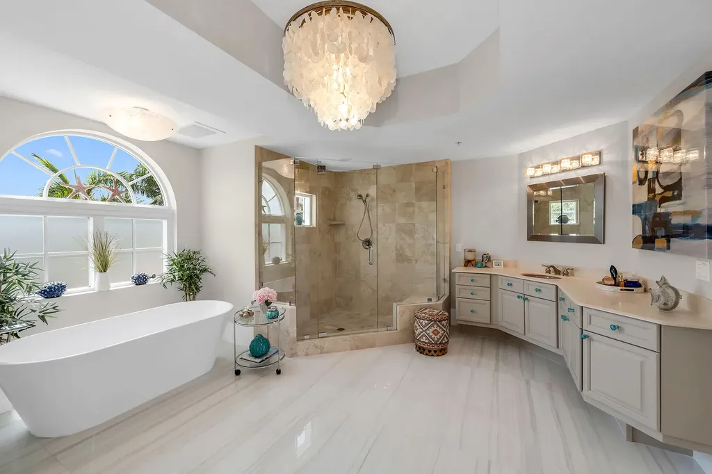 700 La Peninsula Boulevard Naples FL 34113