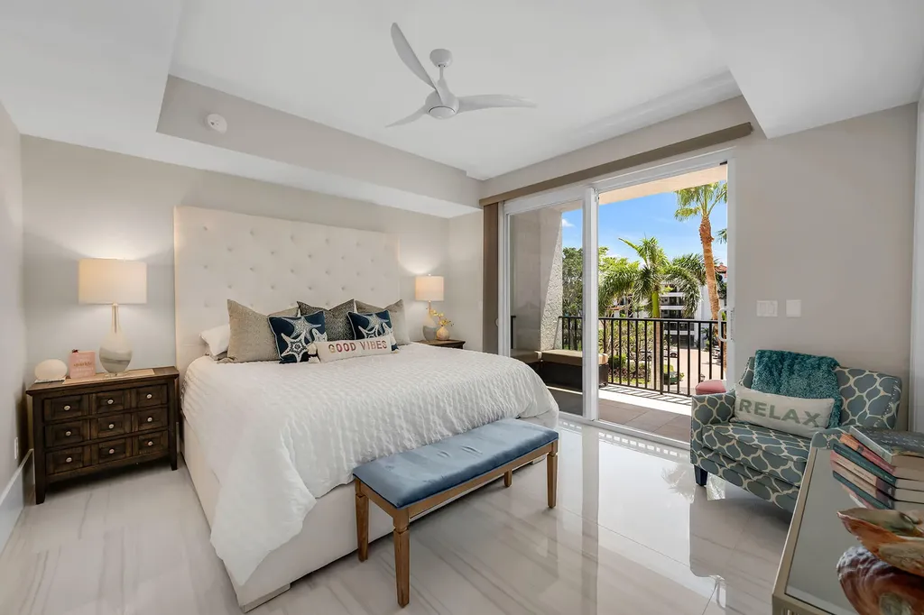 700 La Peninsula Boulevard Naples FL 34113