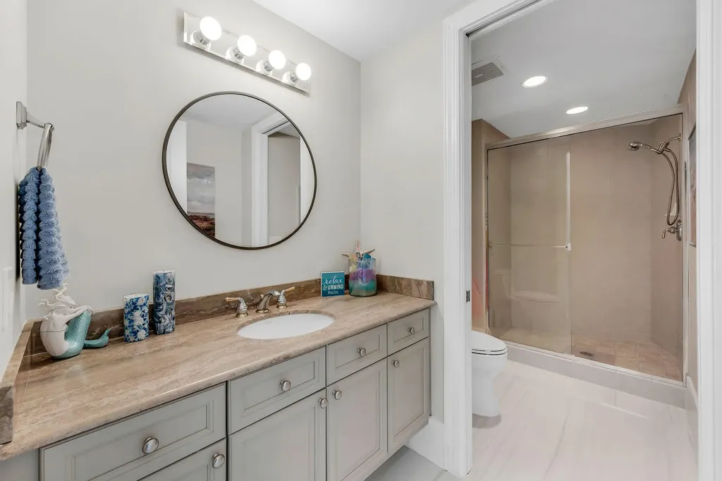 700 La Peninsula Boulevard Naples FL 34113