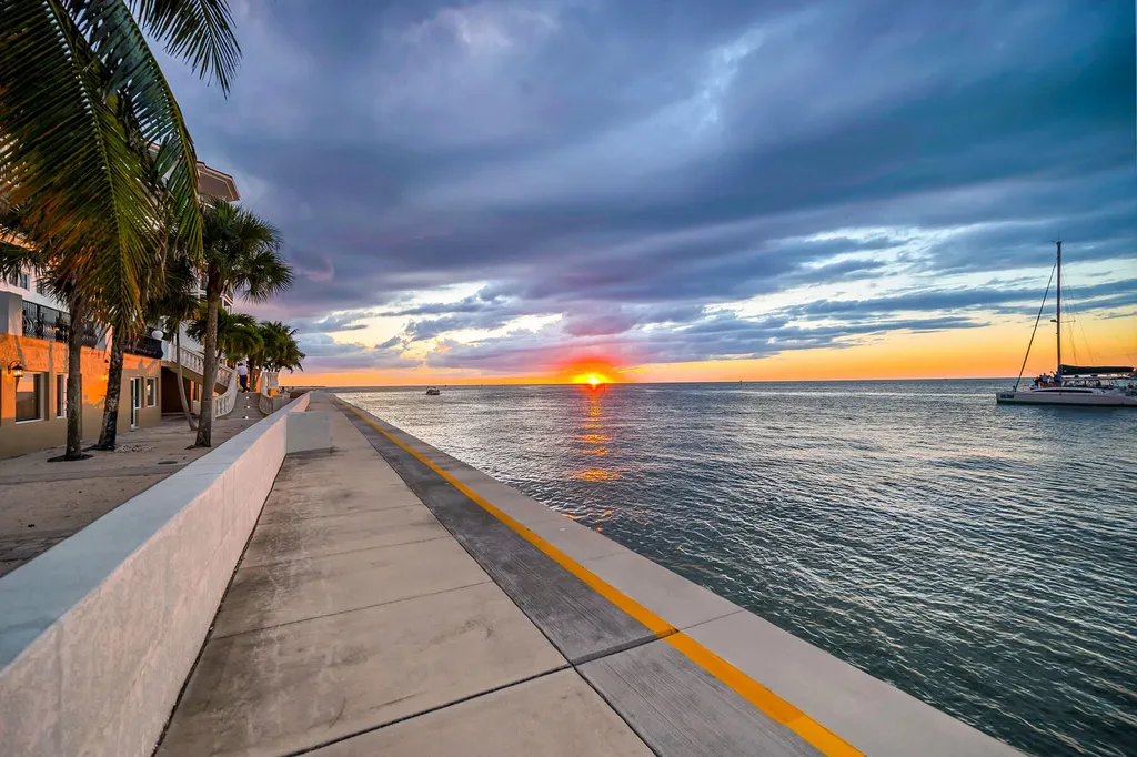 700 La Peninsula Boulevard Naples FL 34113