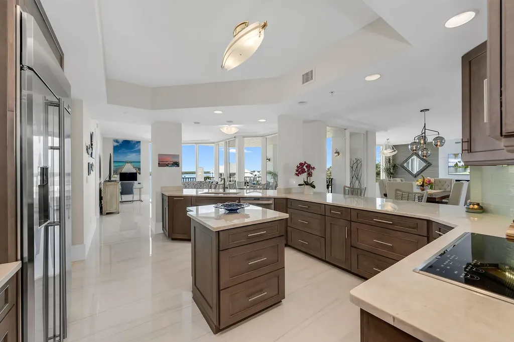 700 La Peninsula Boulevard Naples FL 34113