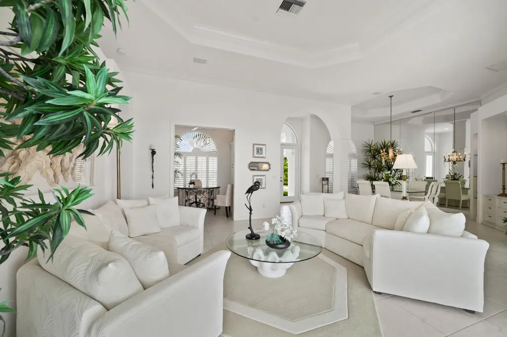 529 Tigertail Court Marco Island FL 34145