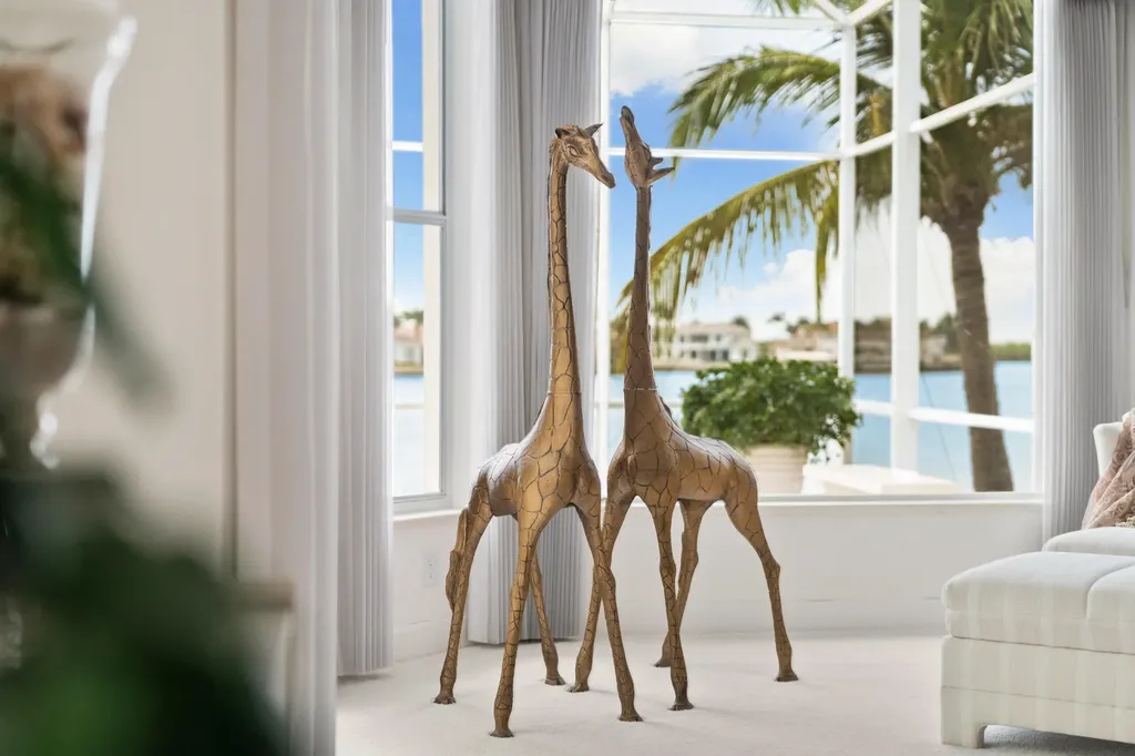 529 Tigertail Court Marco Island FL 34145