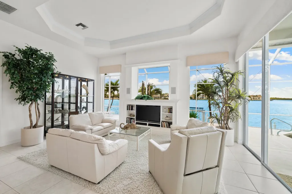 529 Tigertail Court Marco Island FL 34145