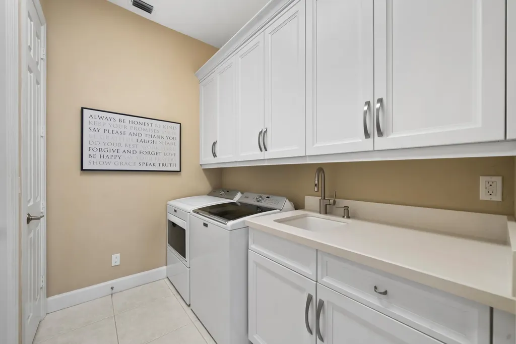 529 Tigertail Court Marco Island FL 34145