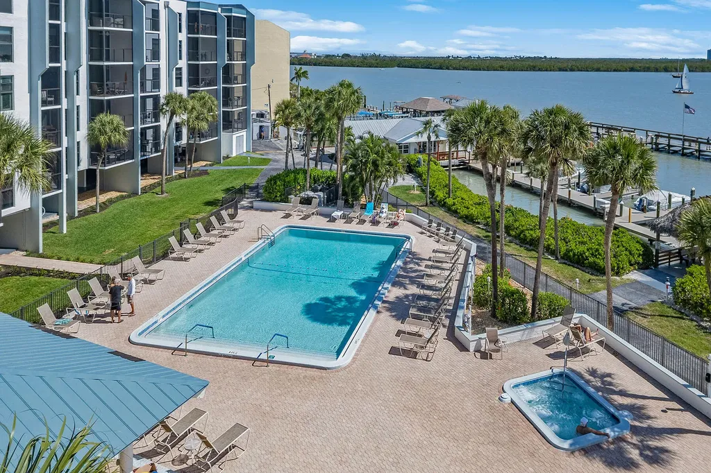 1085 Bald Eagle Drive Marco Island FL 34145