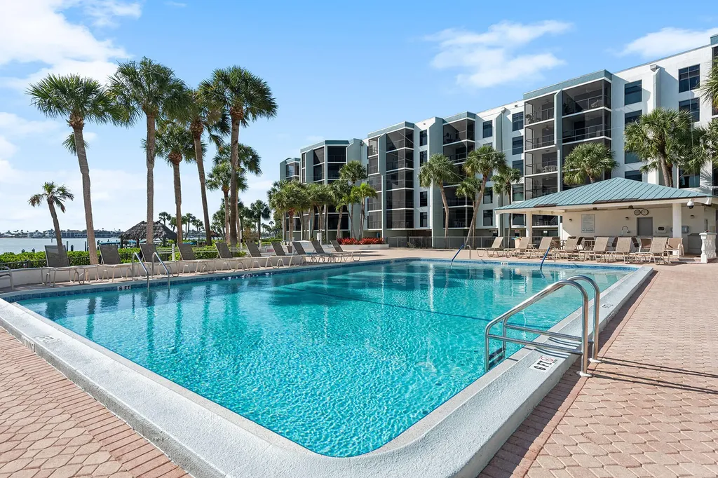 1085 Bald Eagle Drive Marco Island FL 34145