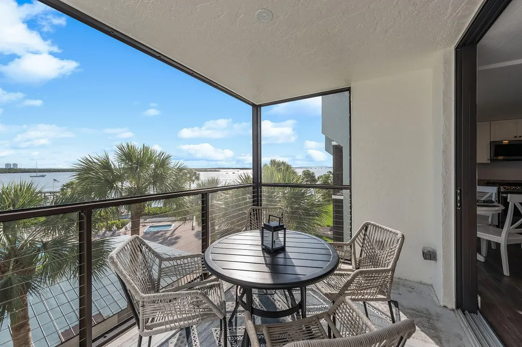 1085 Bald Eagle Drive Marco Island FL 34145