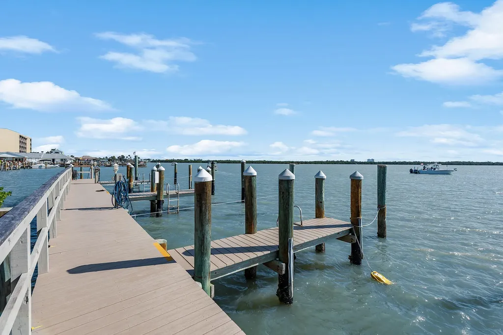 1085 Bald Eagle Drive Marco Island FL 34145