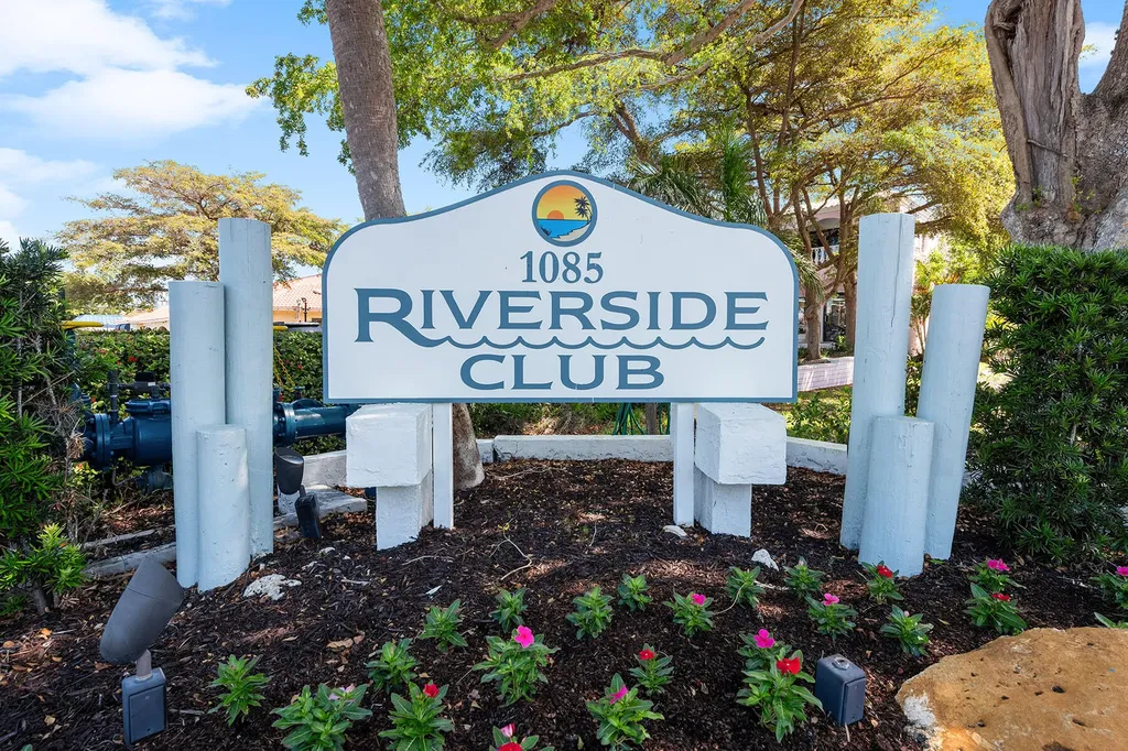 1085 Bald Eagle Drive Marco Island FL 34145