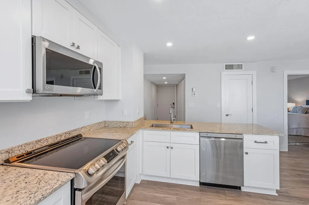 1085 Bald Eagle Drive Marco Island FL 34145