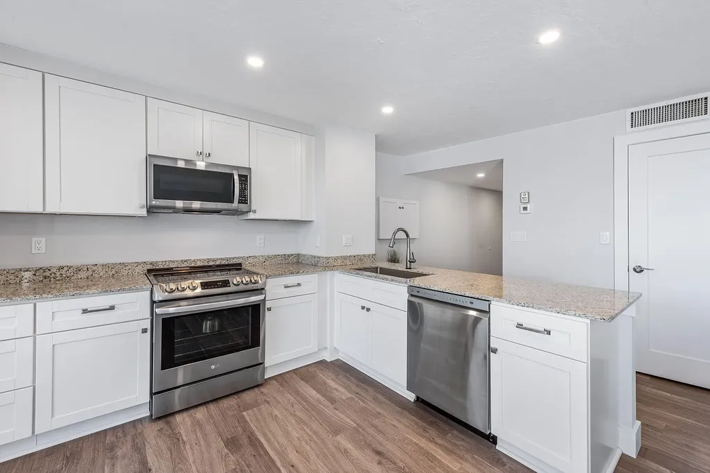 1085 Bald Eagle Drive Marco Island FL 34145