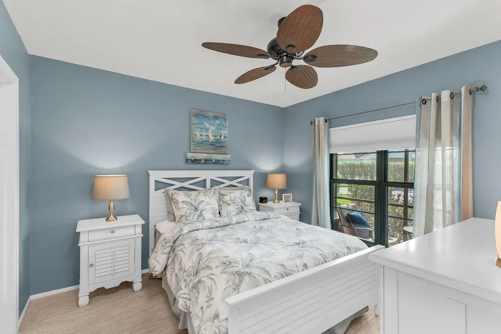 46 Manor Marco Island FL 34145