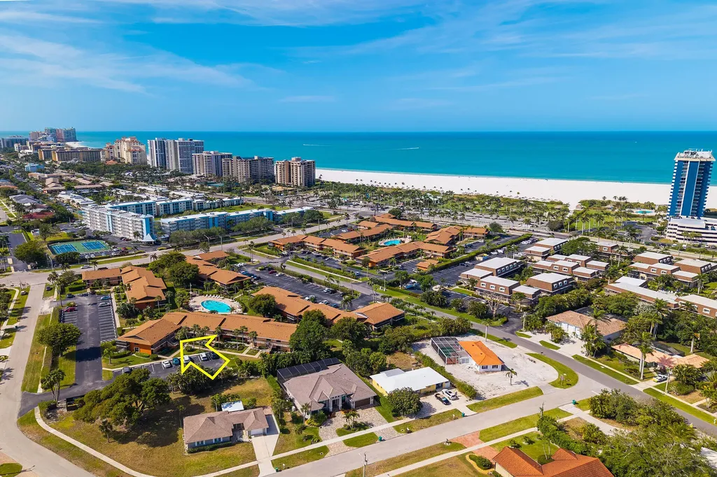 46 Manor Marco Island FL 34145