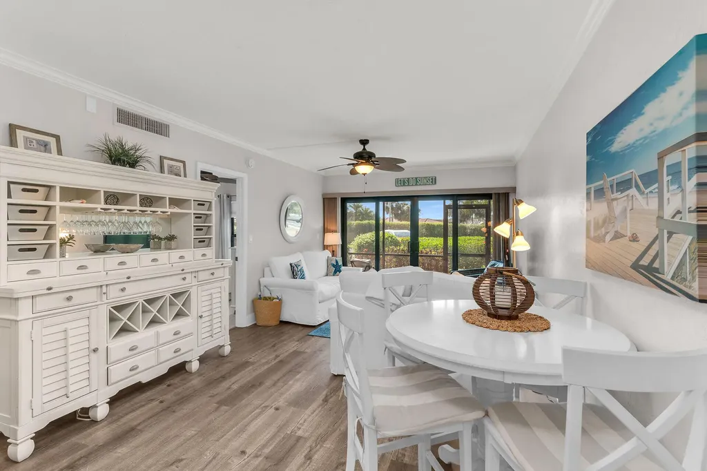 46 Manor Marco Island FL 34145