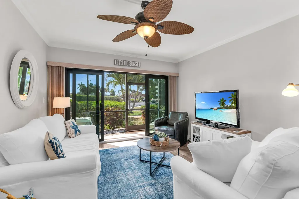 46 Manor Marco Island FL 34145