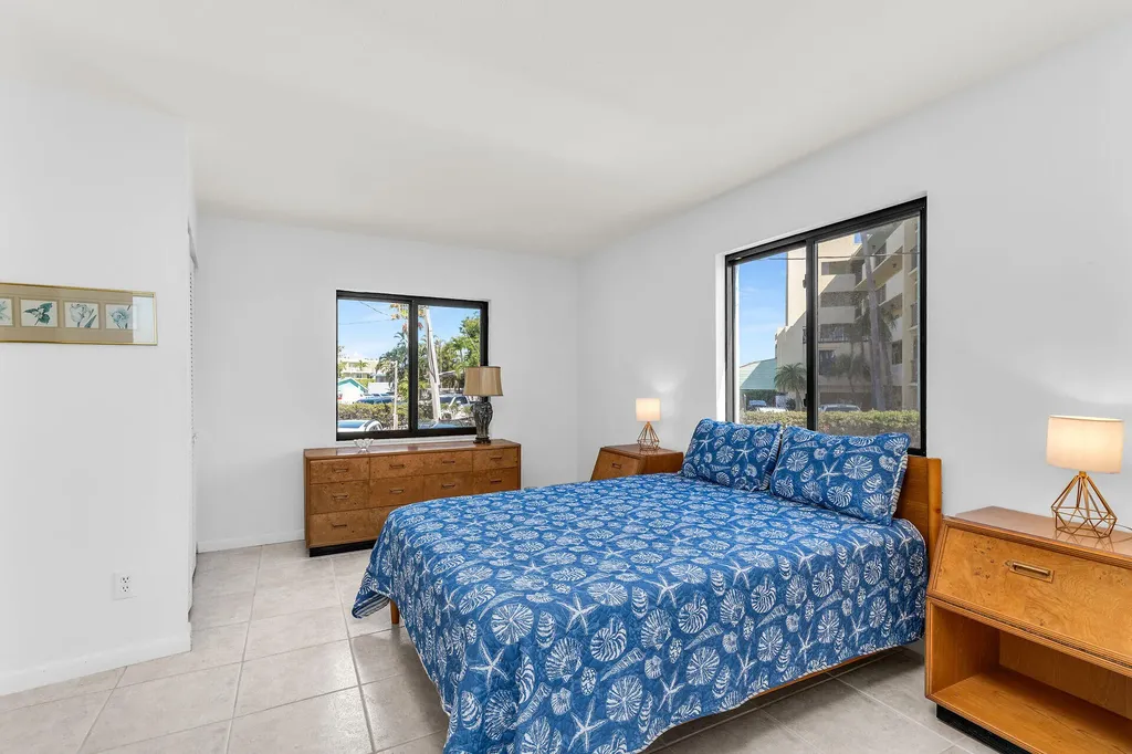 1085 Bald Eagle Drive Marco Island FL 34145