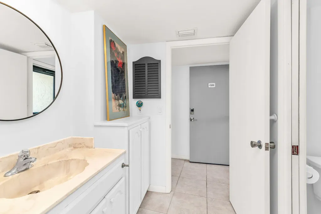 1085 Bald Eagle Drive Marco Island FL 34145