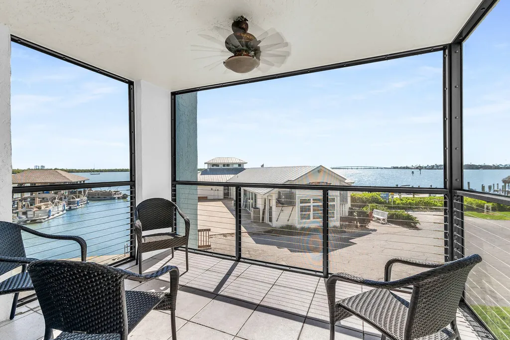 1085 Bald Eagle Drive Marco Island FL 34145