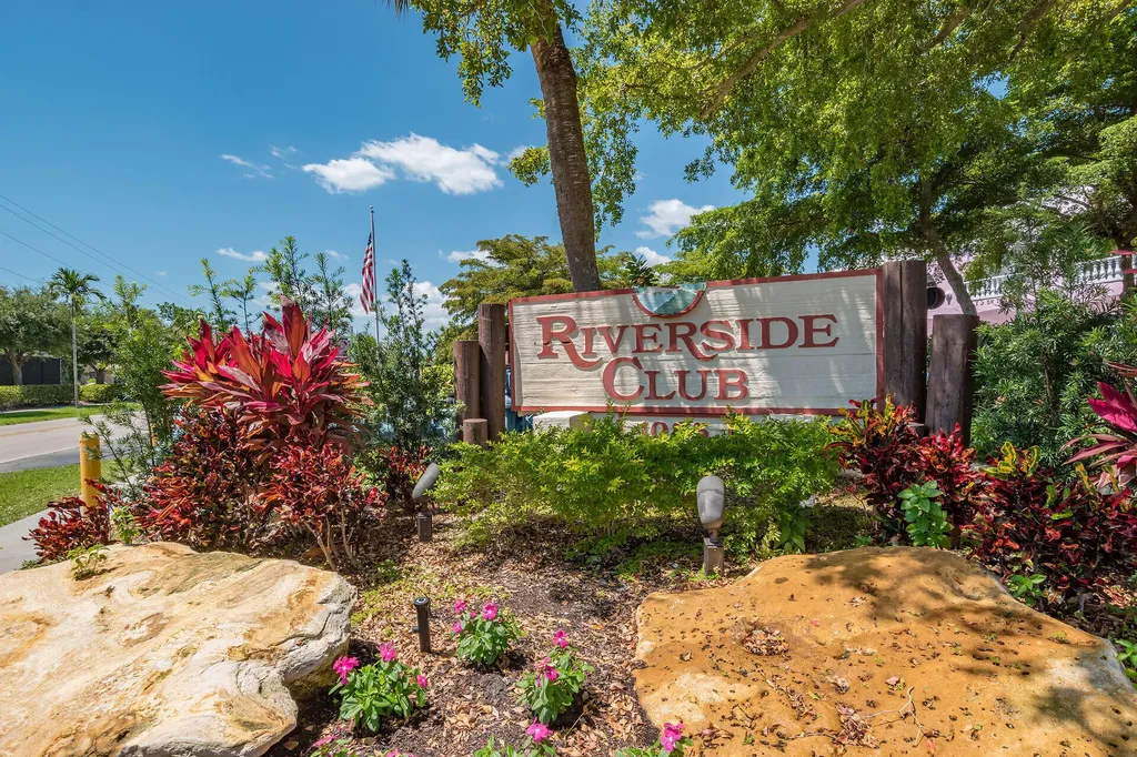 1085 Bald Eagle Drive Marco Island FL 34145