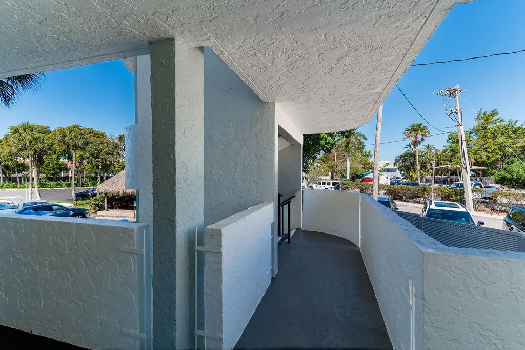 1085 Bald Eagle Drive Marco Island FL 34145