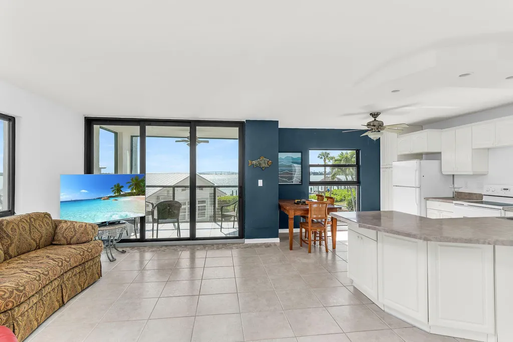 1085 Bald Eagle Drive Marco Island FL 34145