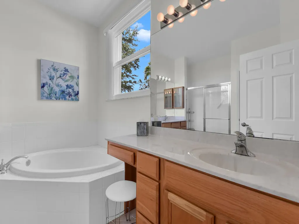 7539 Berkshire Pines Drive Naples FL 34104