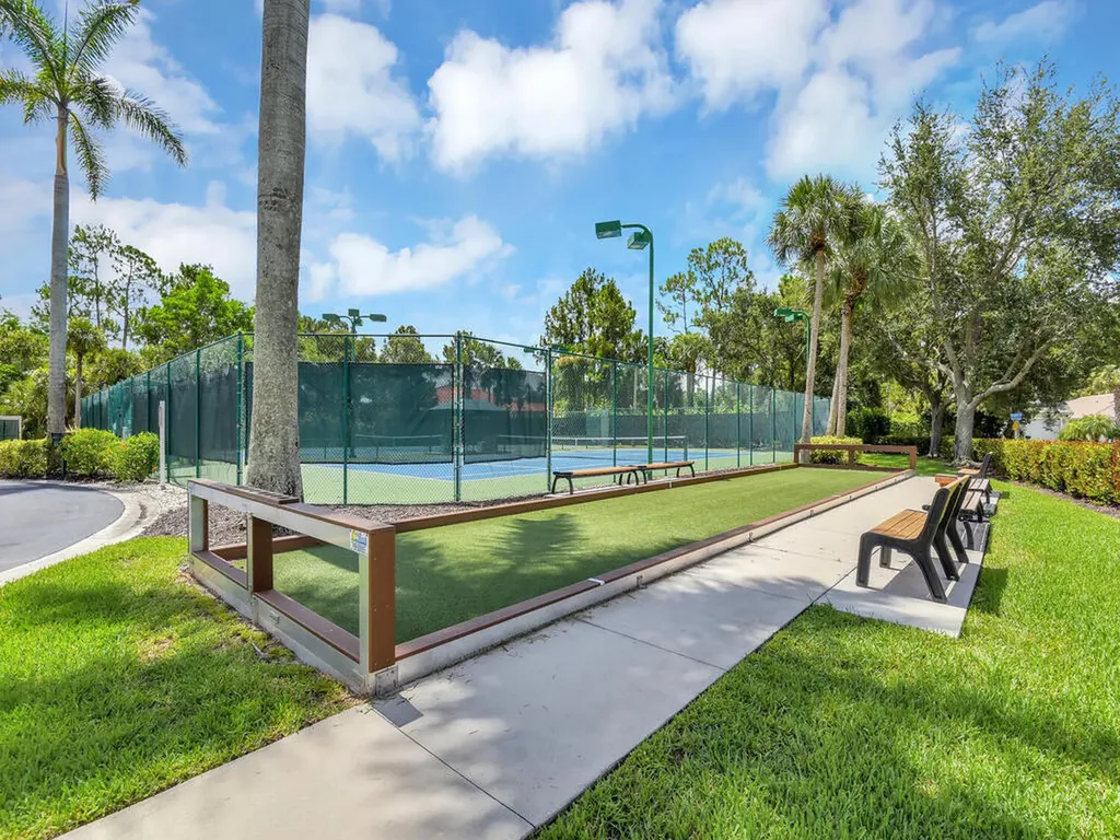 7539 Berkshire Pines Drive Naples FL 34104