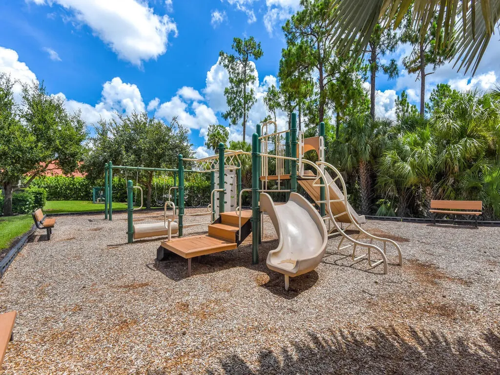 7539 Berkshire Pines Drive Naples FL 34104