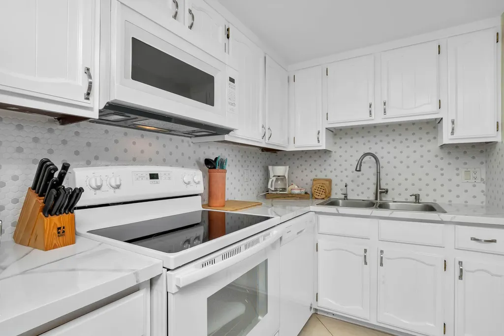 180 Seaview Court Marco Island FL 34145