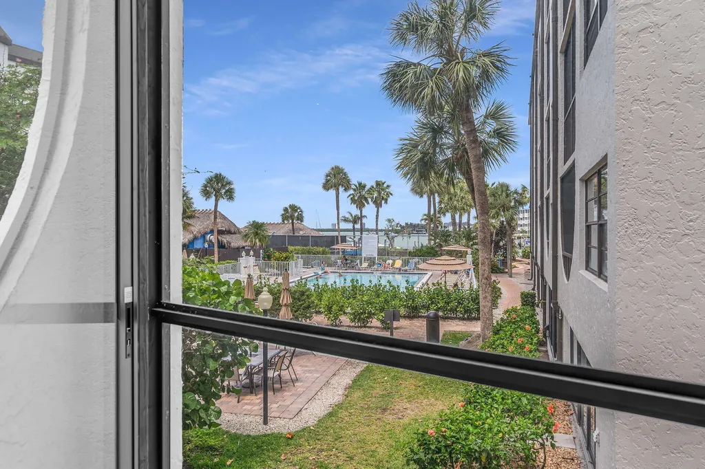 1011 Anglers Cove Marco Island FL 34145