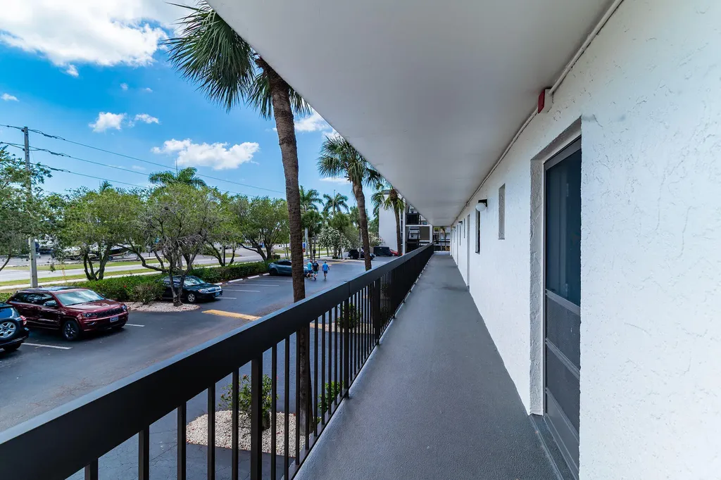 1011 Anglers Cove Marco Island FL 34145