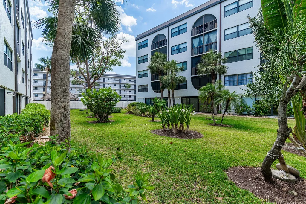 1011 Anglers Cove Marco Island FL 34145