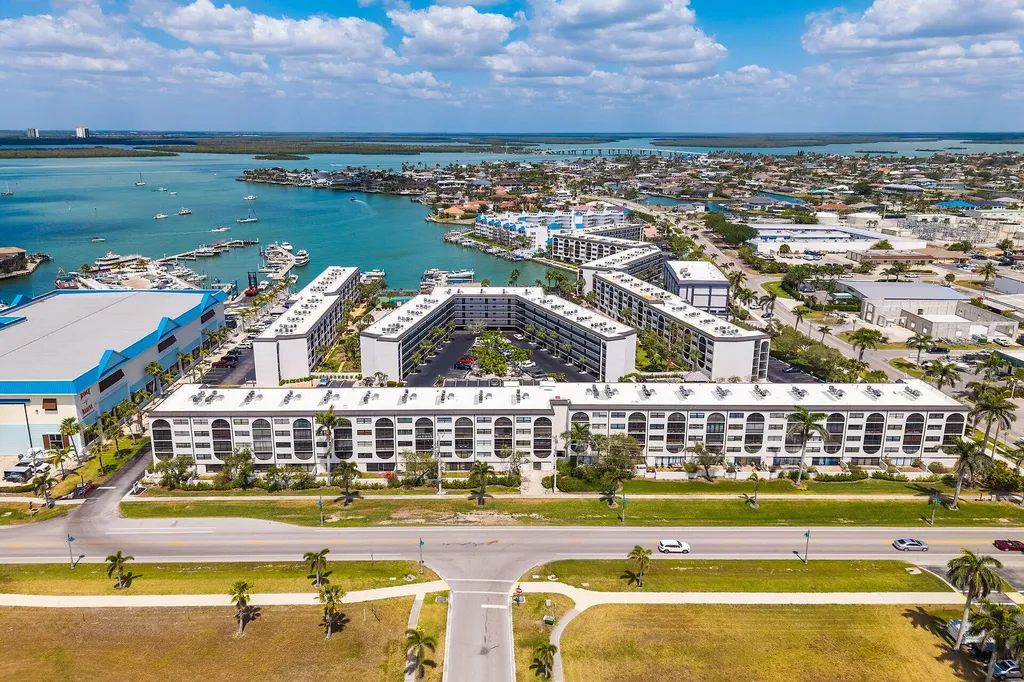 1011 Anglers Cove Marco Island FL 34145