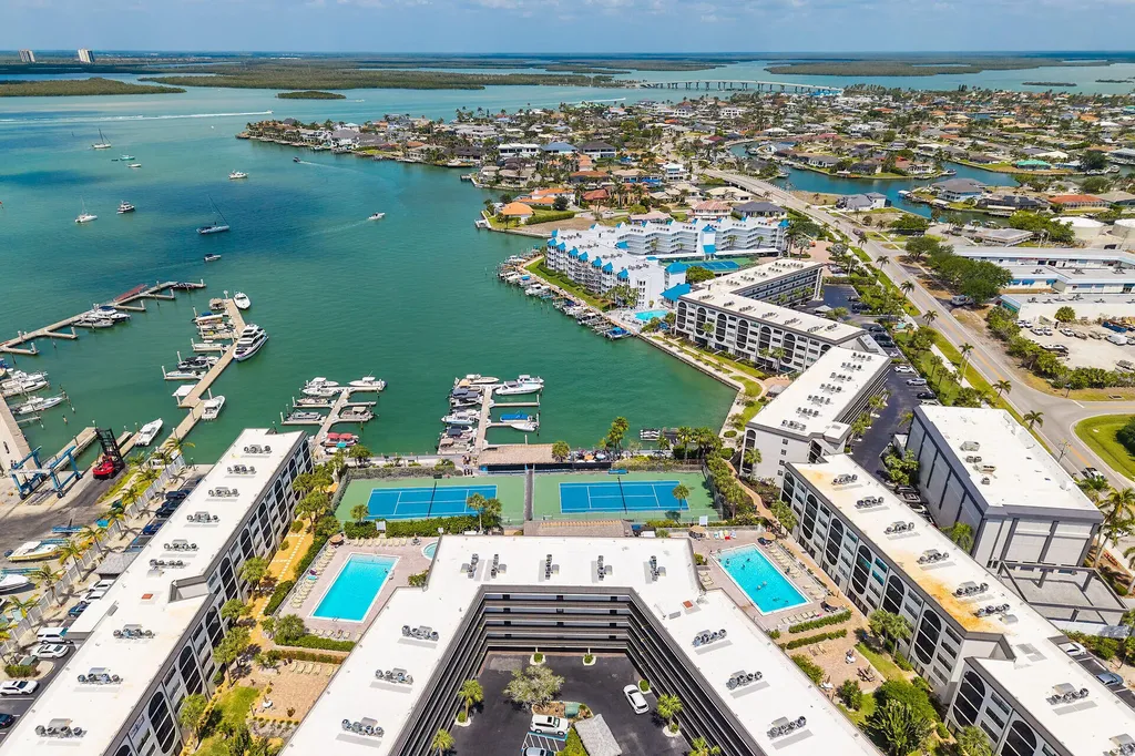 1011 Anglers Cove Marco Island FL 34145