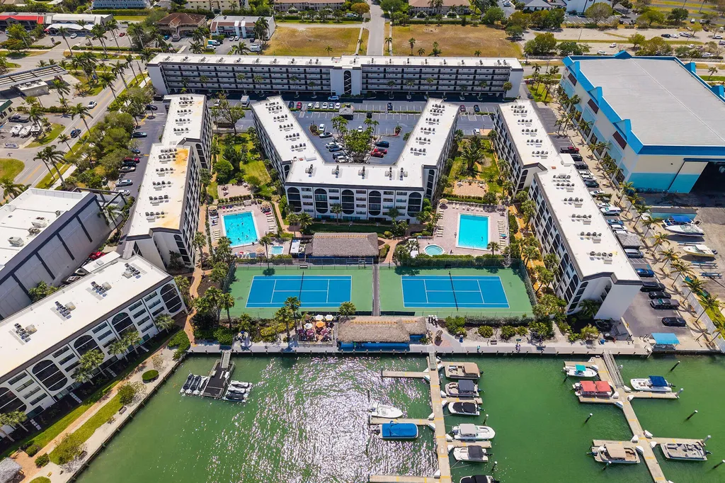 1011 Anglers Cove Marco Island FL 34145