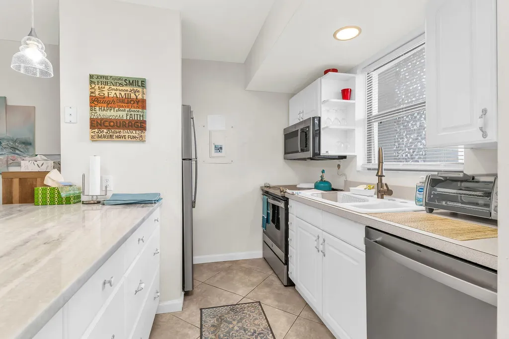 1011 Anglers Cove Marco Island FL 34145