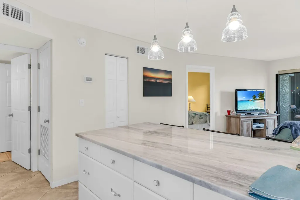 1011 Anglers Cove Marco Island FL 34145