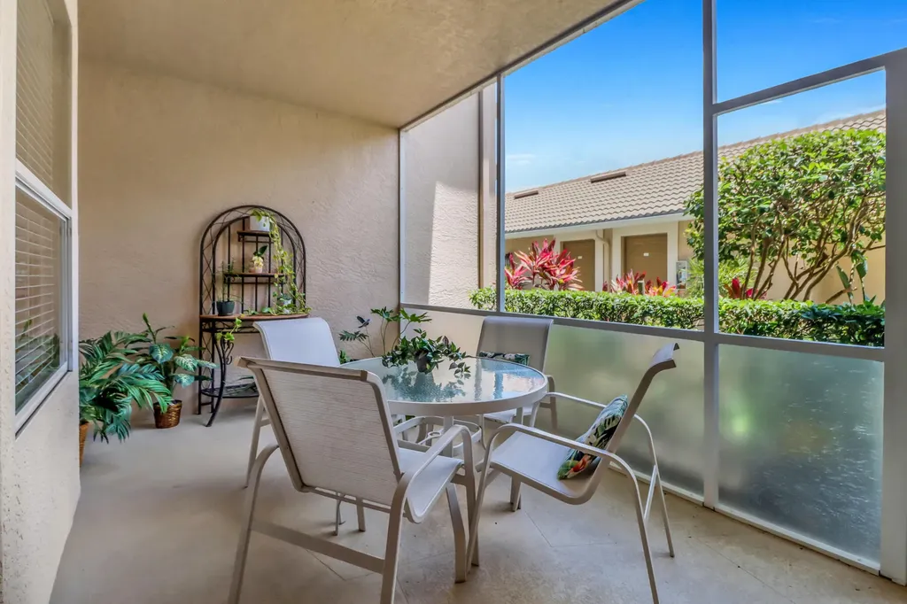 3715 Buttonwood Way Naples FL 34112