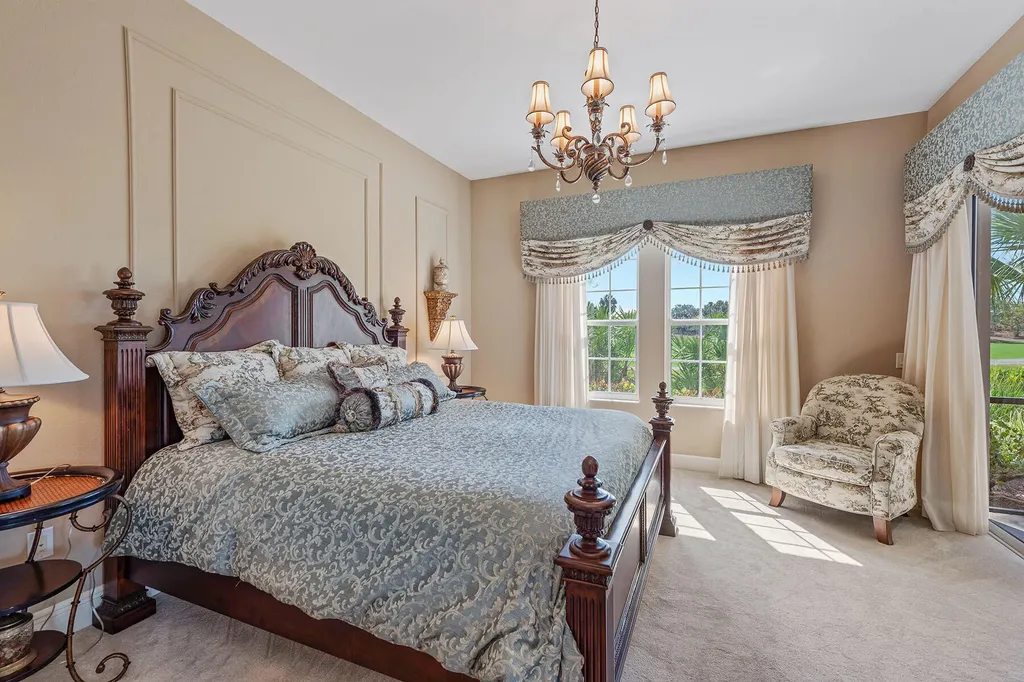 9030 Cascada Way Naples FL 34114