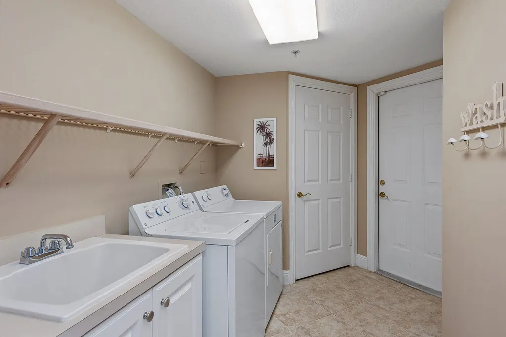 9030 Cascada Way Naples FL 34114