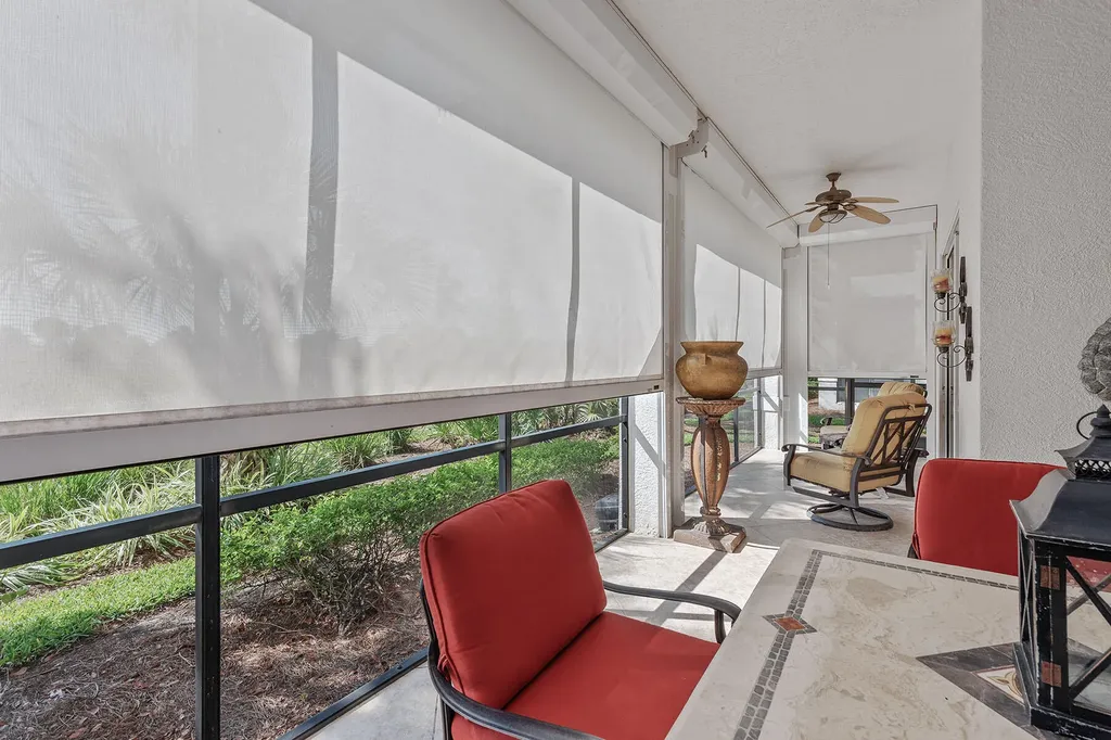 9030 Cascada Way Naples FL 34114