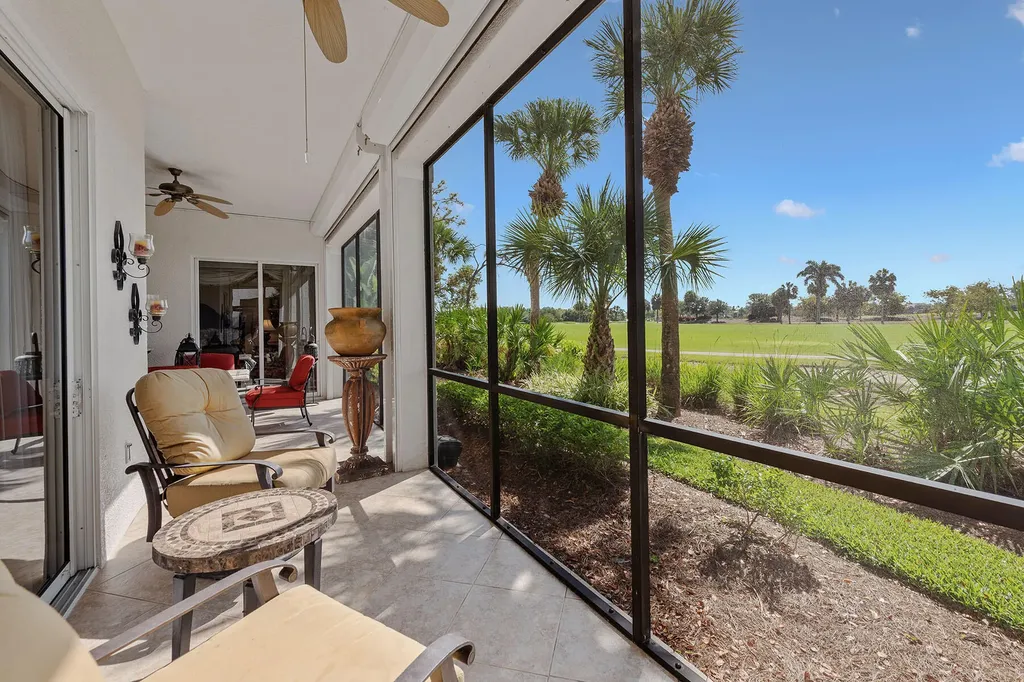 9030 Cascada Way Naples FL 34114