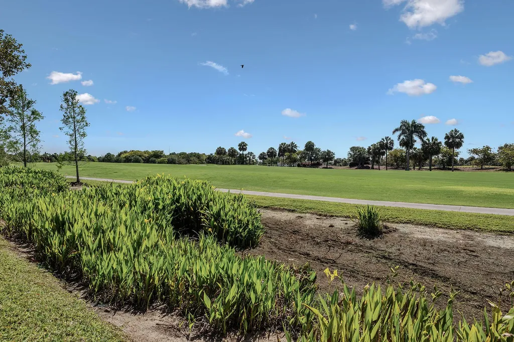 9030 Cascada Way Naples FL 34114