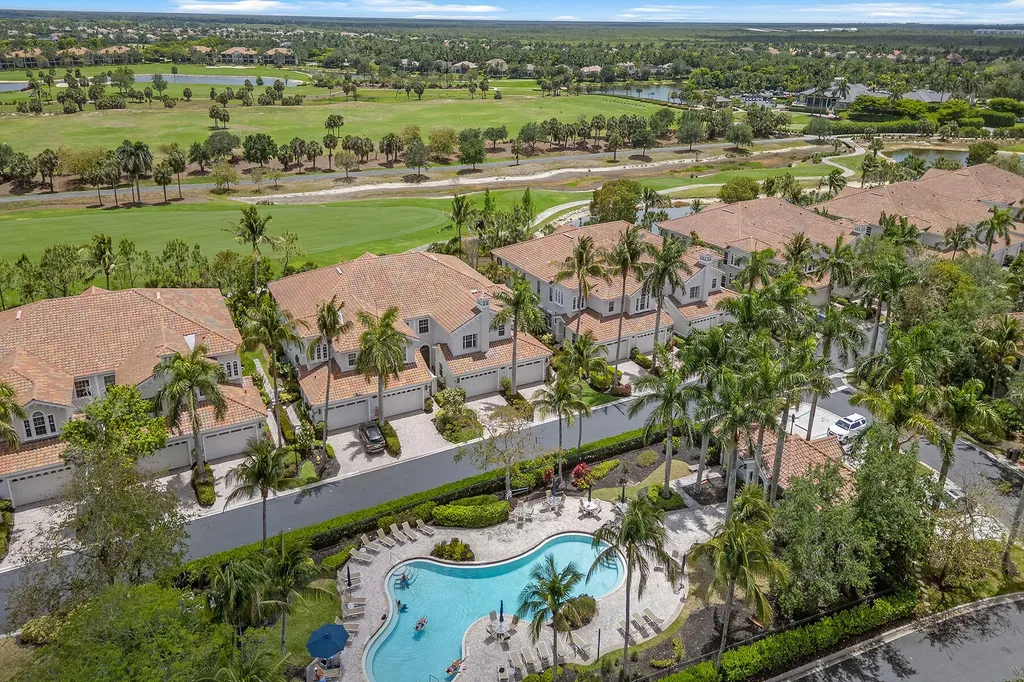 9030 Cascada Way Naples FL 34114