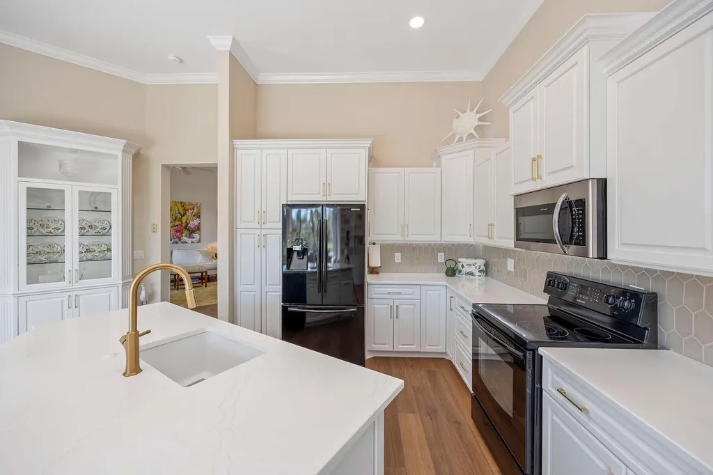 8544 Pepper Tree Way Naples FL 34114